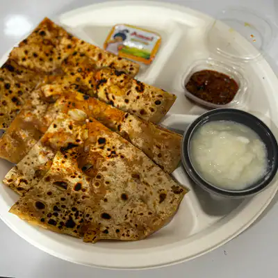Paneer Parantha With Curd,Butter And Pickle