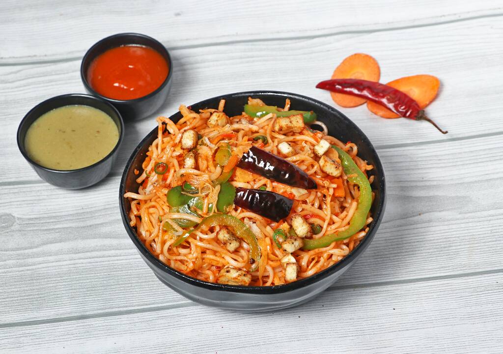 Schezwan Paneer Noodles