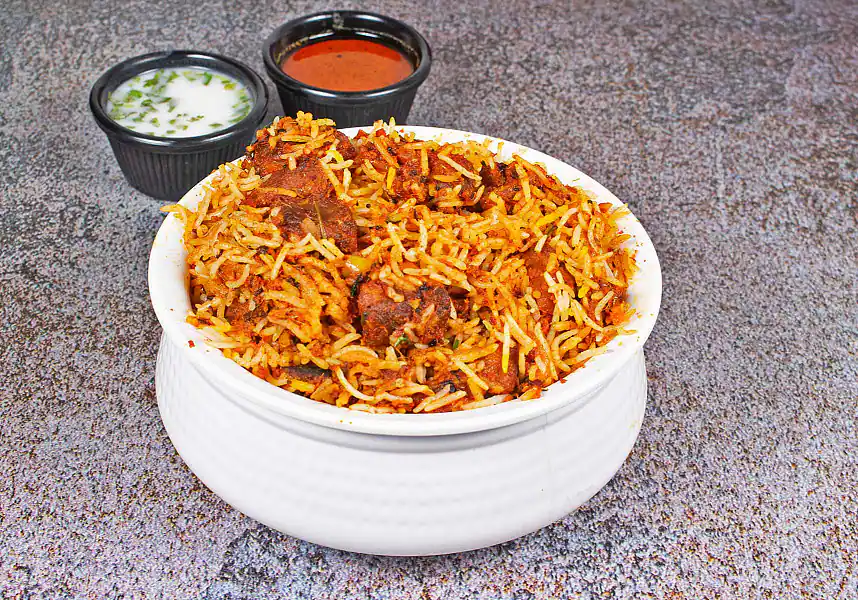 SRI BALAJI FOOD COURT AND FAMILY RESTAURANT A/C