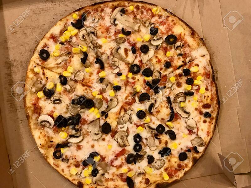 Mushroom Corn Delight Pizza
