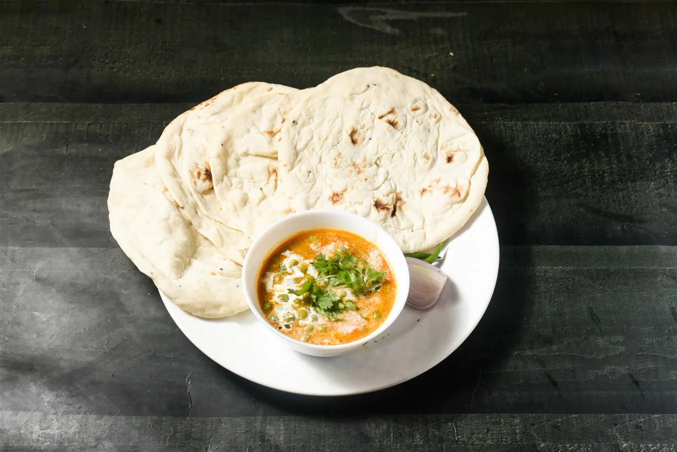 Green Matar Masala With 4 Tandoori Roti Combo