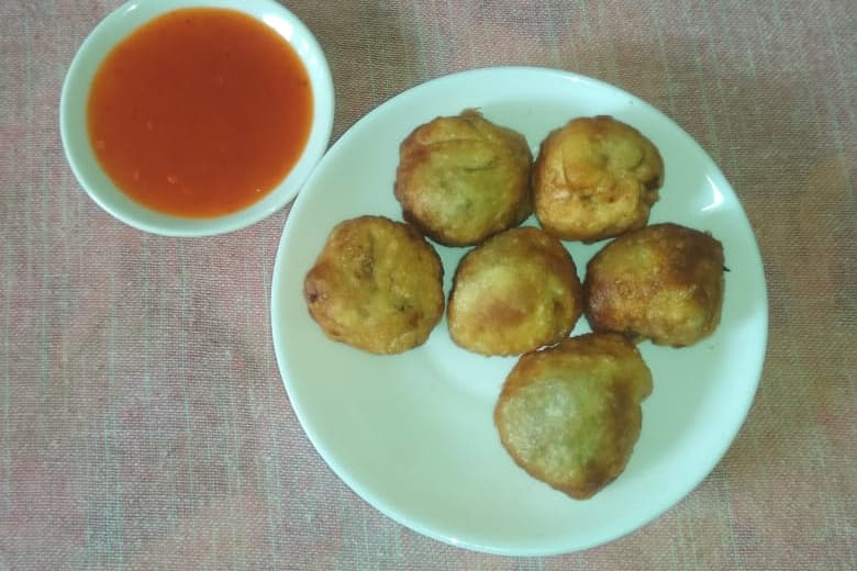 Veg Fried Momos [6 Pieces]