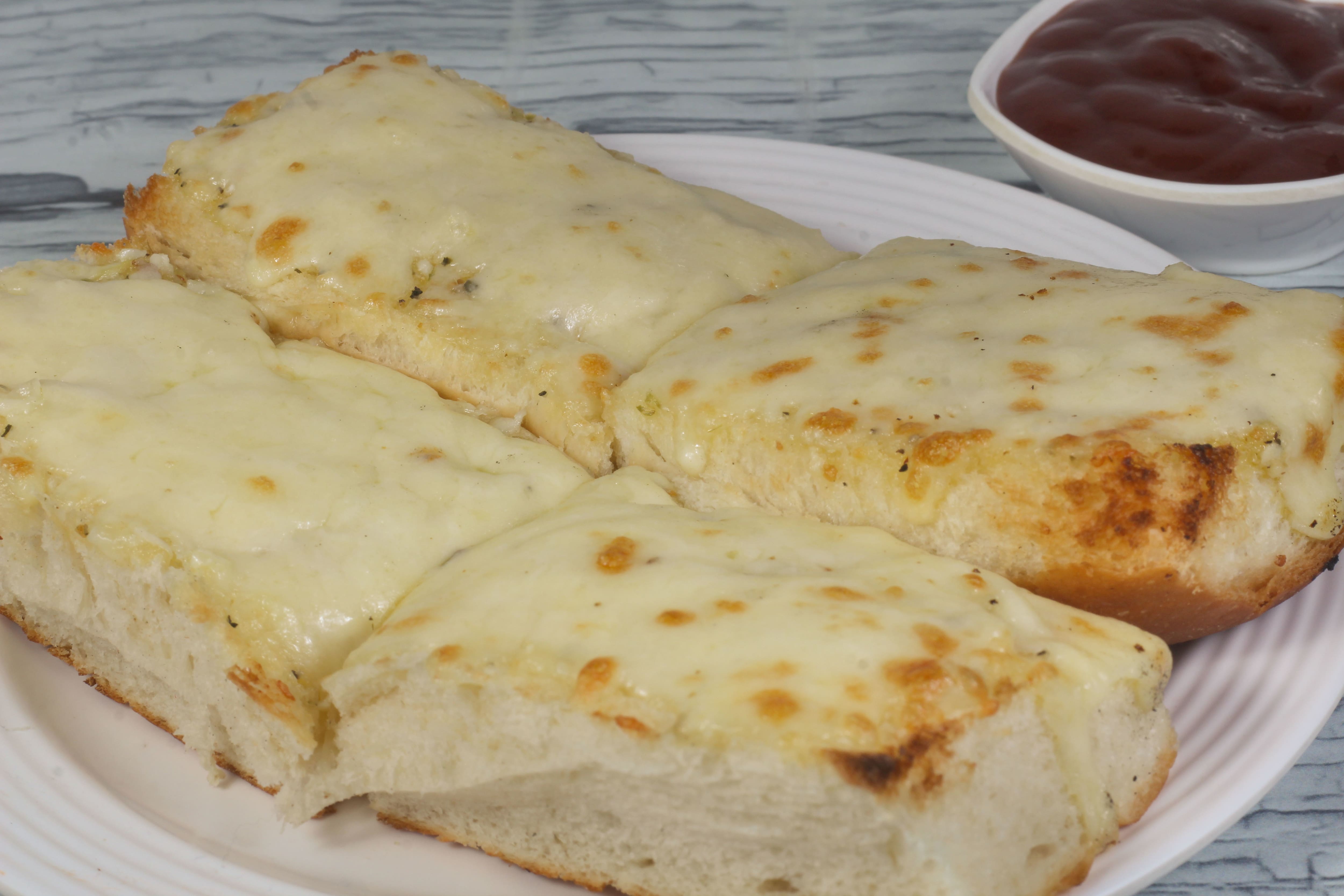 Garlic Bread With Cheese