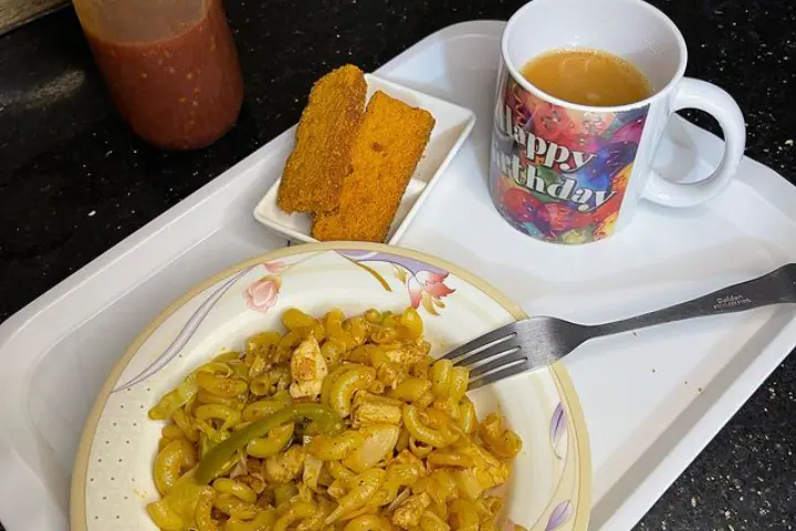 Bhopal's Fresh Breakfast & Evening Snacks