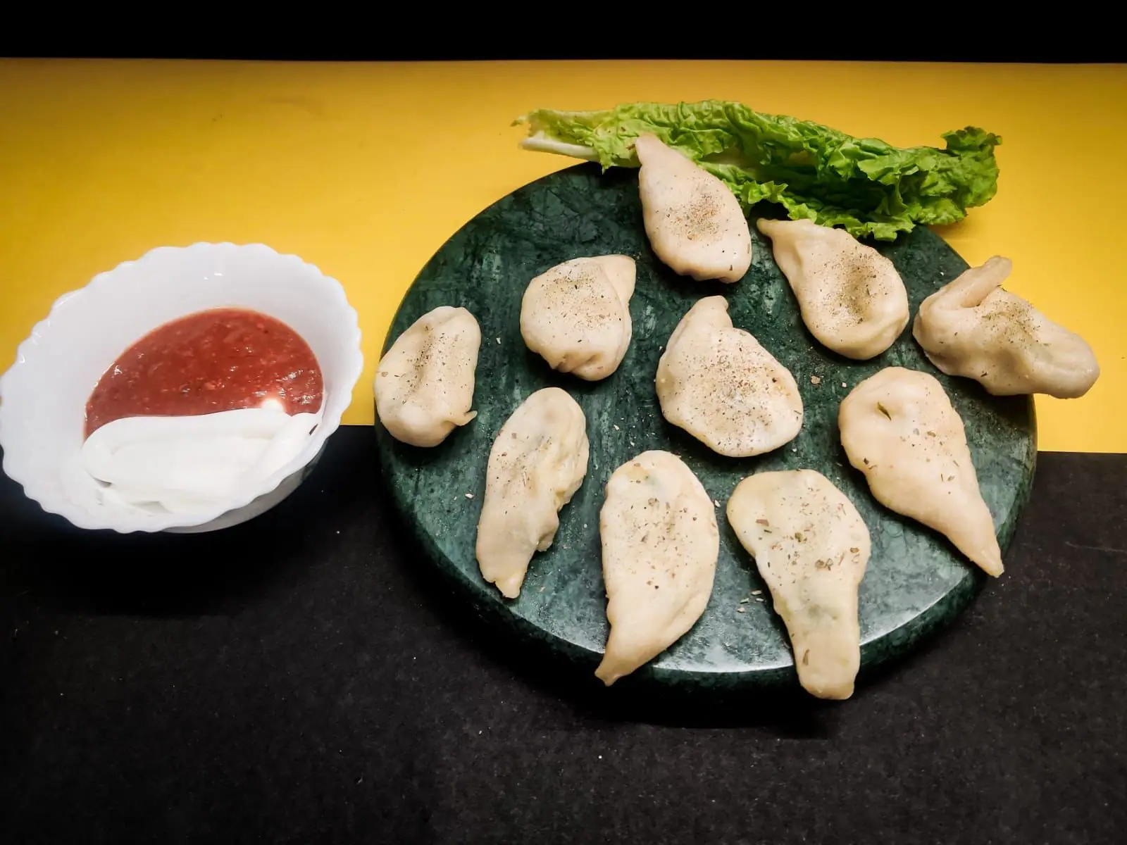 Veg Steamed Momos [8 Pieces]