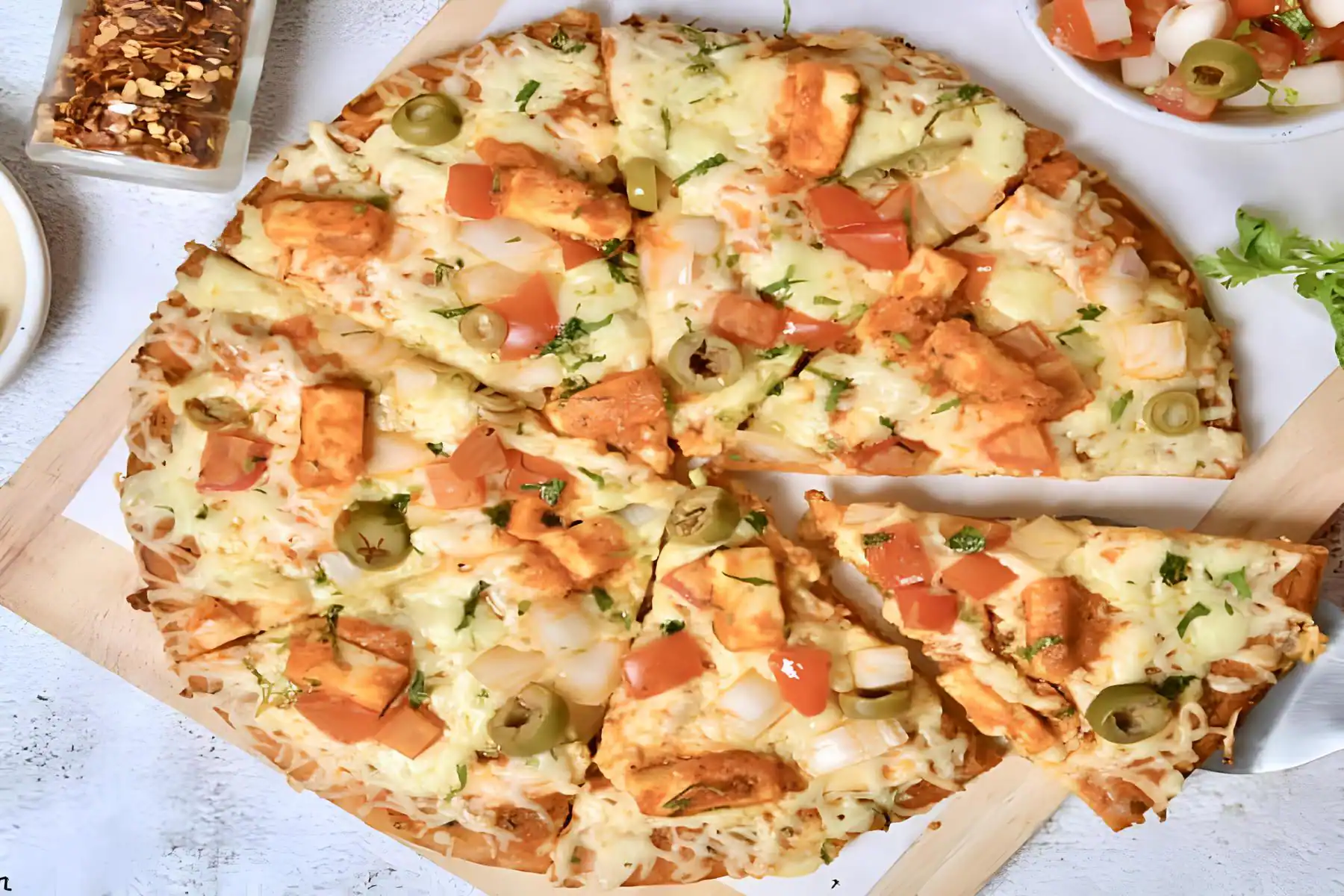 Paneer Makhani Pizza