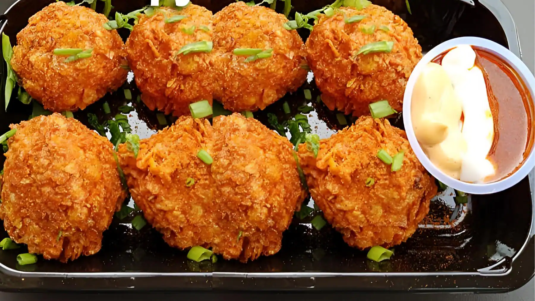 Veg Kurkure Momos (8pcs)