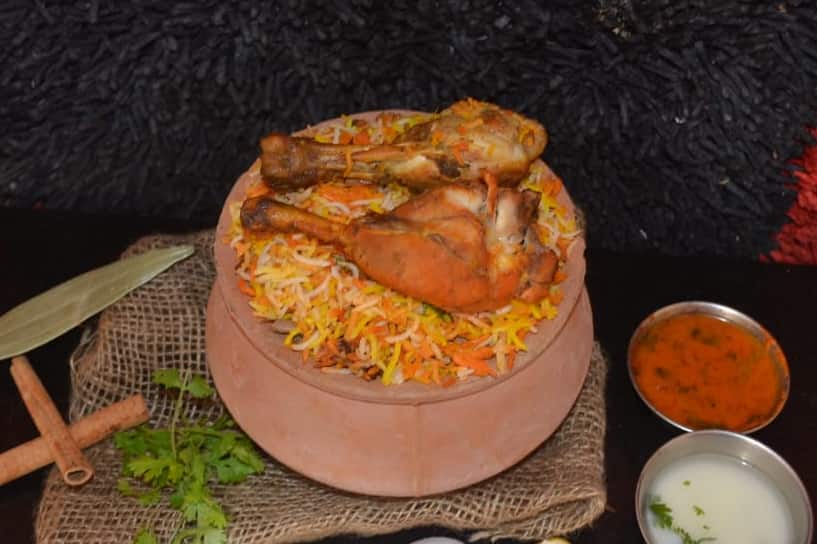 Hyderabadi Chicken Dum Biryani [Serves 2]
