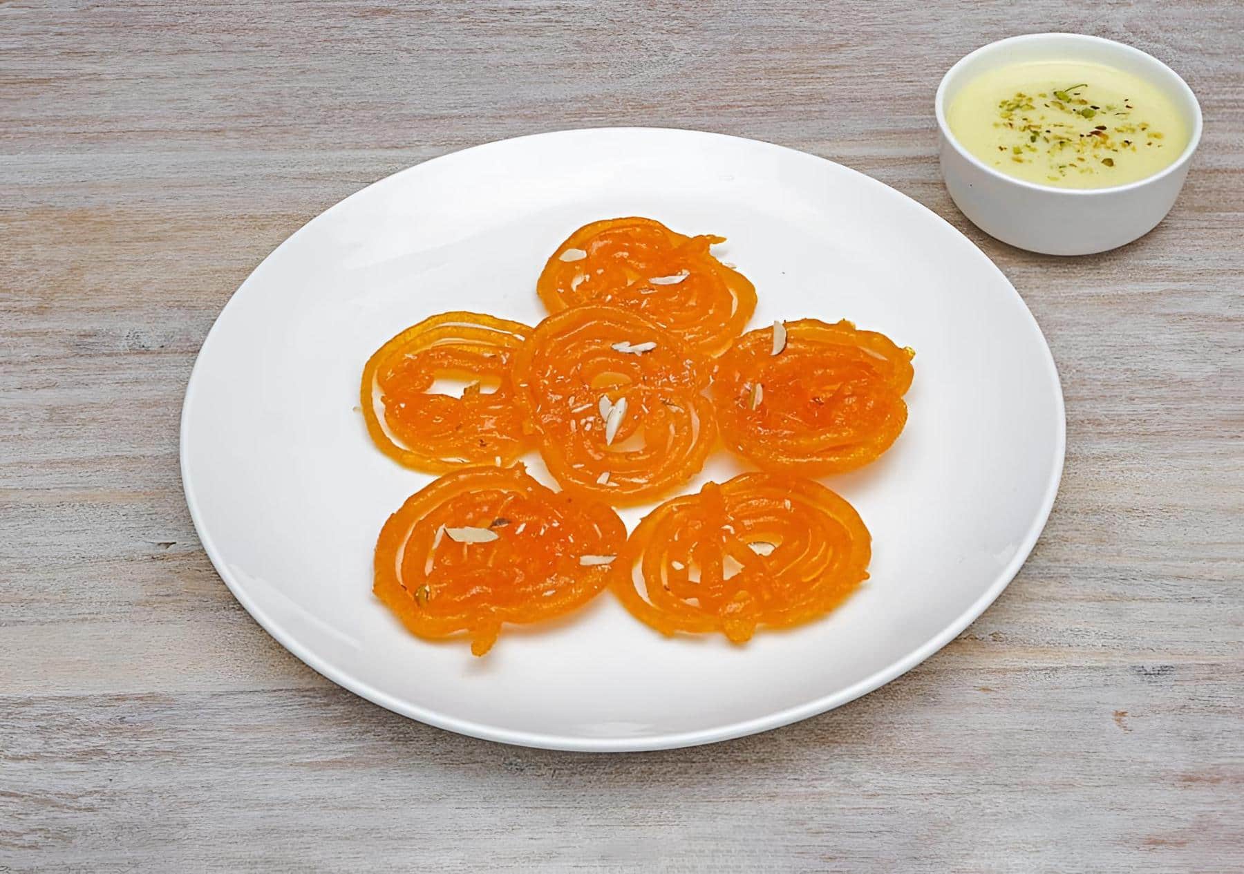 Jalebi With Rabdi
