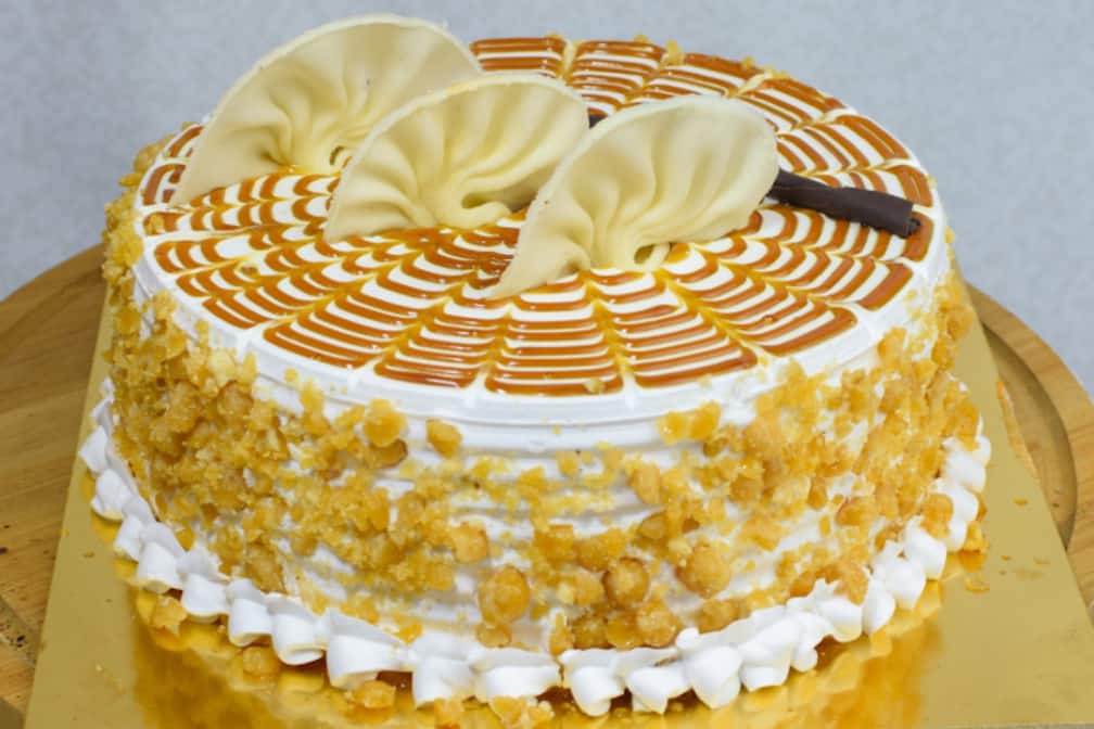 Buy/Send Super Delicious Butterscotch Cake- Eggless Half Kg Online- FNP