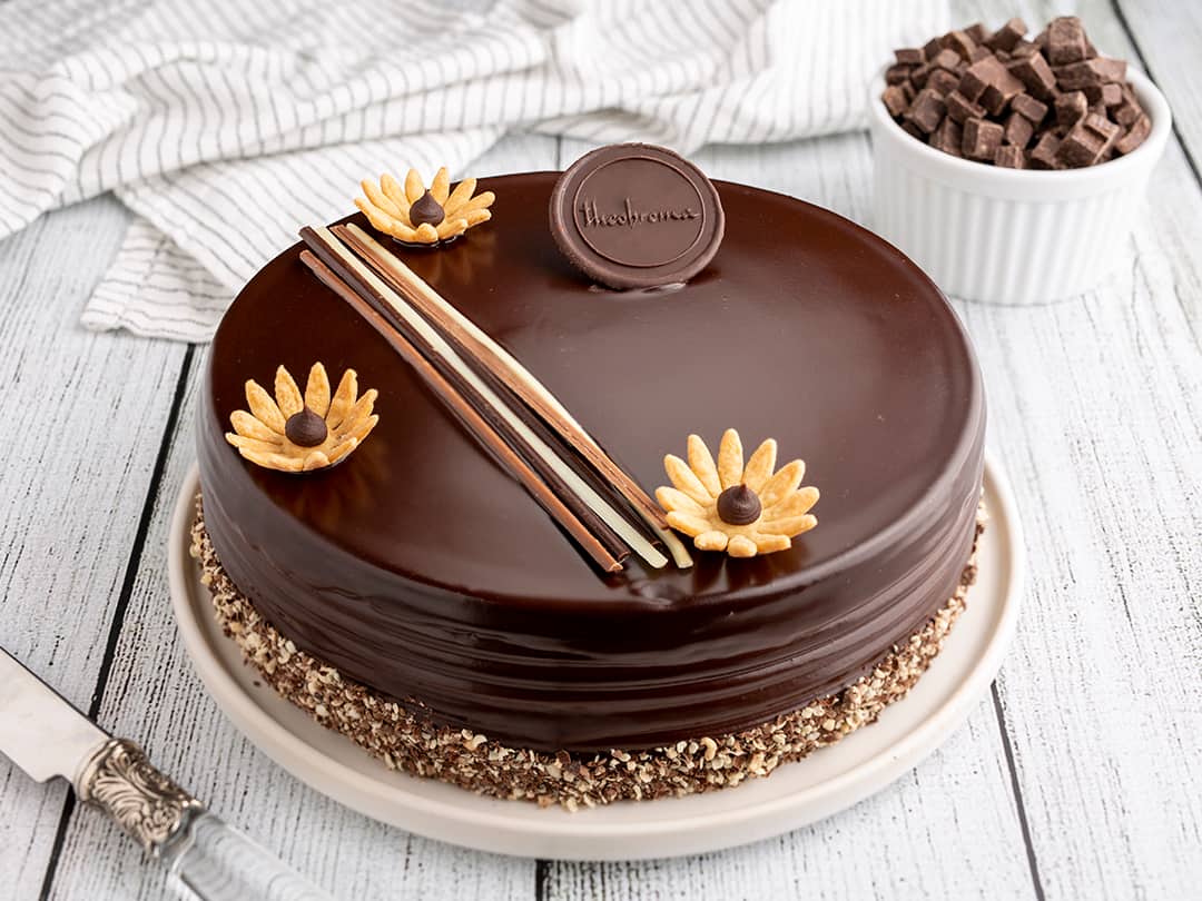 Order Delicious Fathers Day Special Eggless Chocolate Fudge Cake Online at  the Best Prices in India  Theobroma