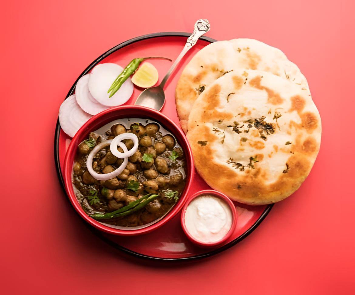 Chole Kulche (3 Pcs)