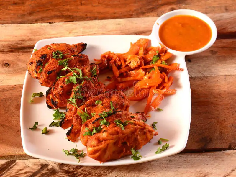 Tandoori Veg Momos (8pcs)