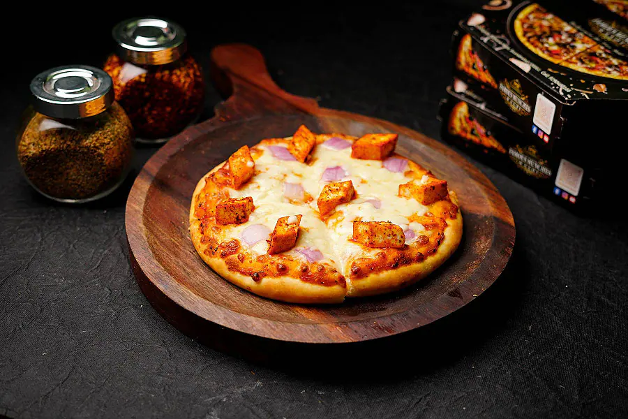 Onion Paneer Pizza