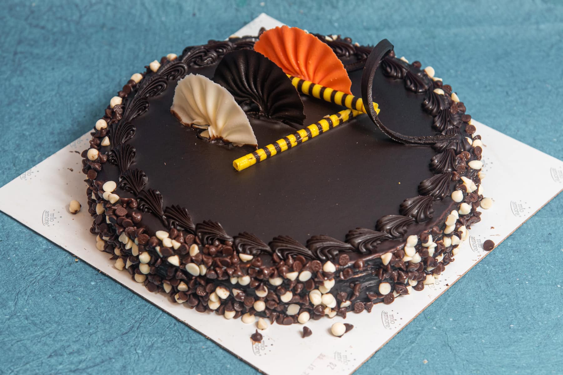 Buy Choco Chip Pastry Online| Online Cake Delivery - CakeBee