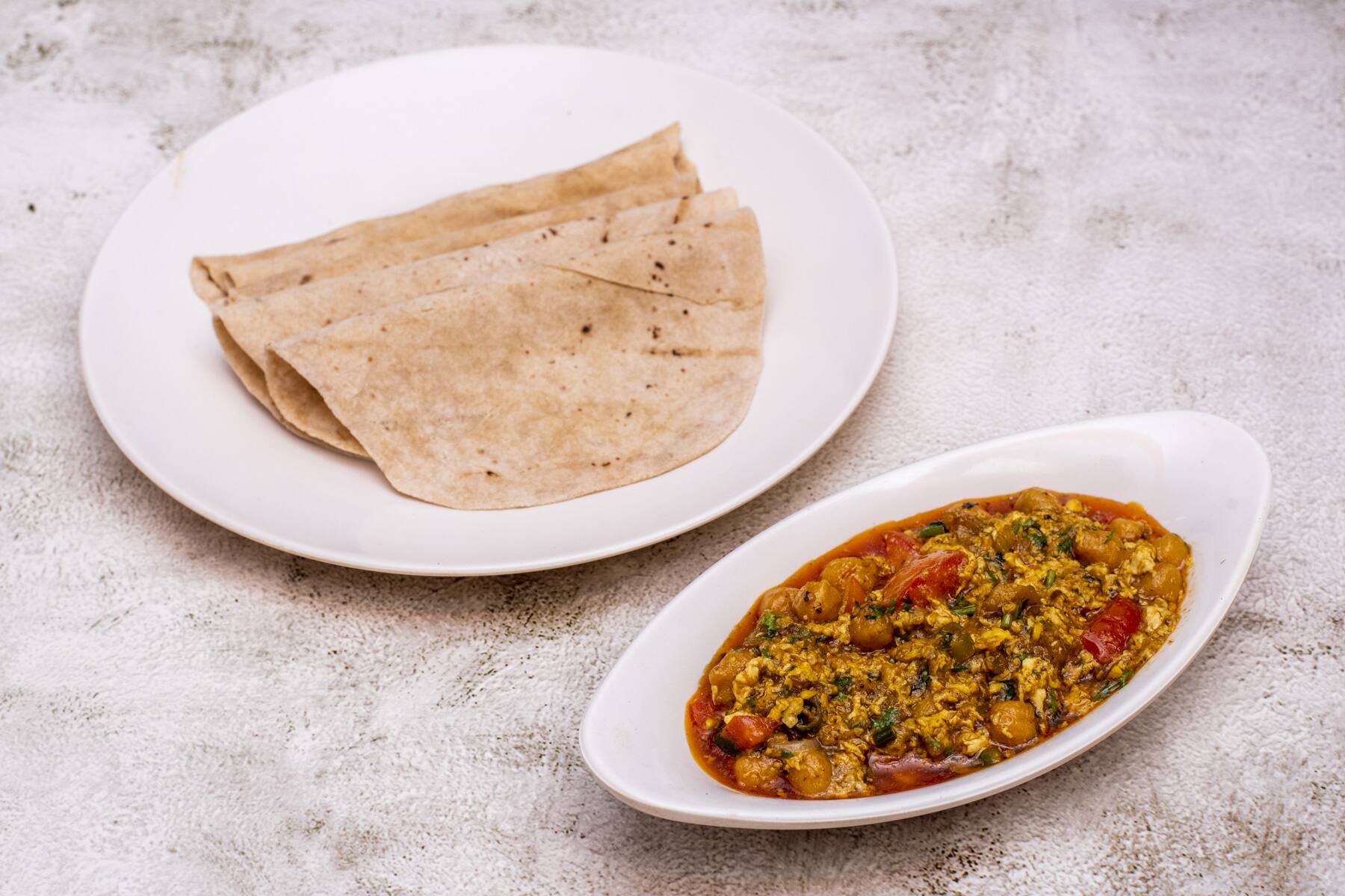 Egg Chana With Hath Roti 5 Combo