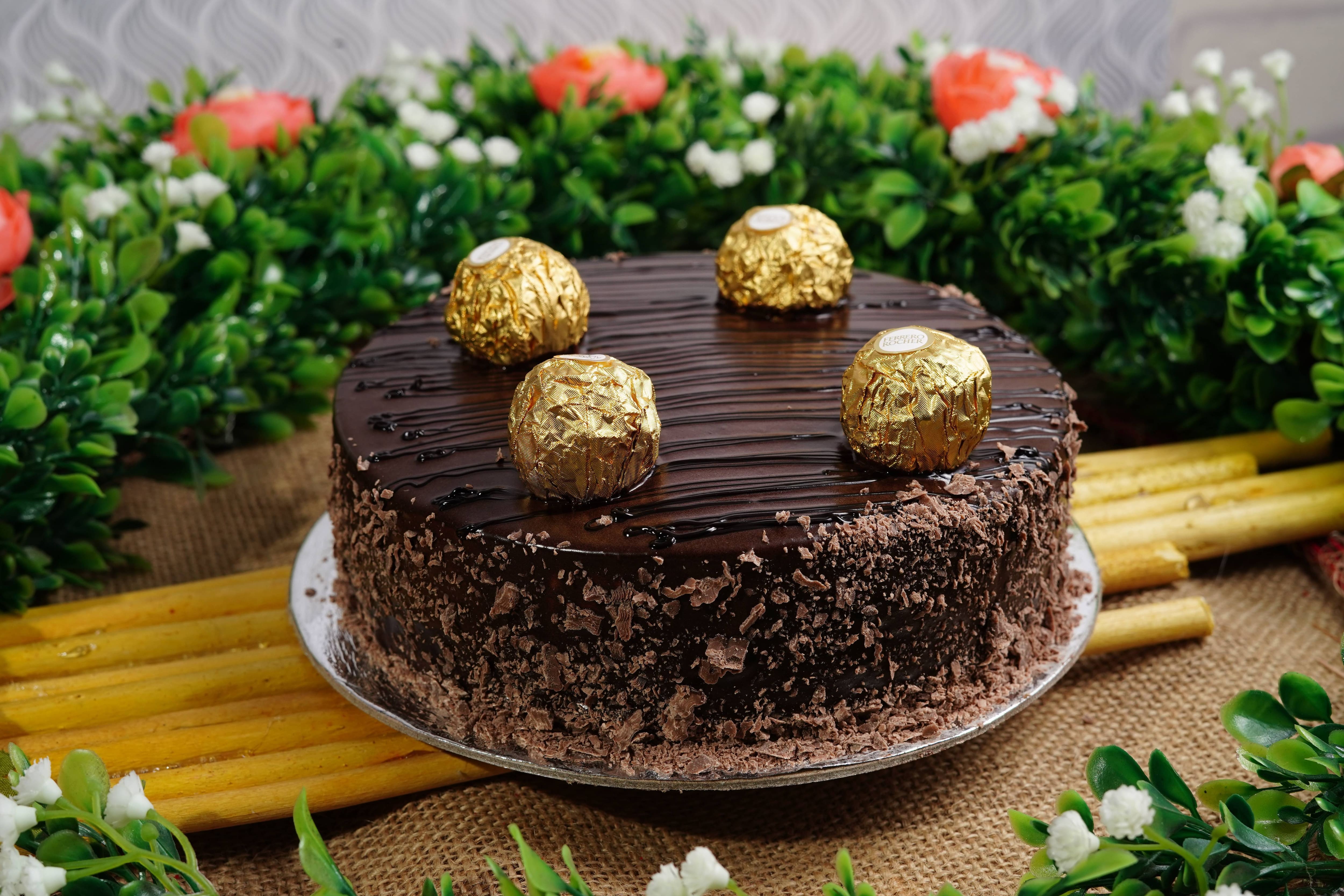 Black Forest Cake Delivery Chennai, Order Cake Online Chennai, Cake Home  Delivery, Send Cake as … | Black forest cake, Cake home delivery, Chocolate  cake decoration