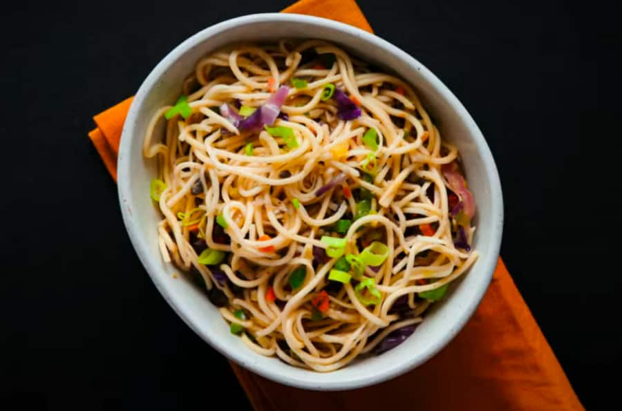 Veg Hakka Noodles