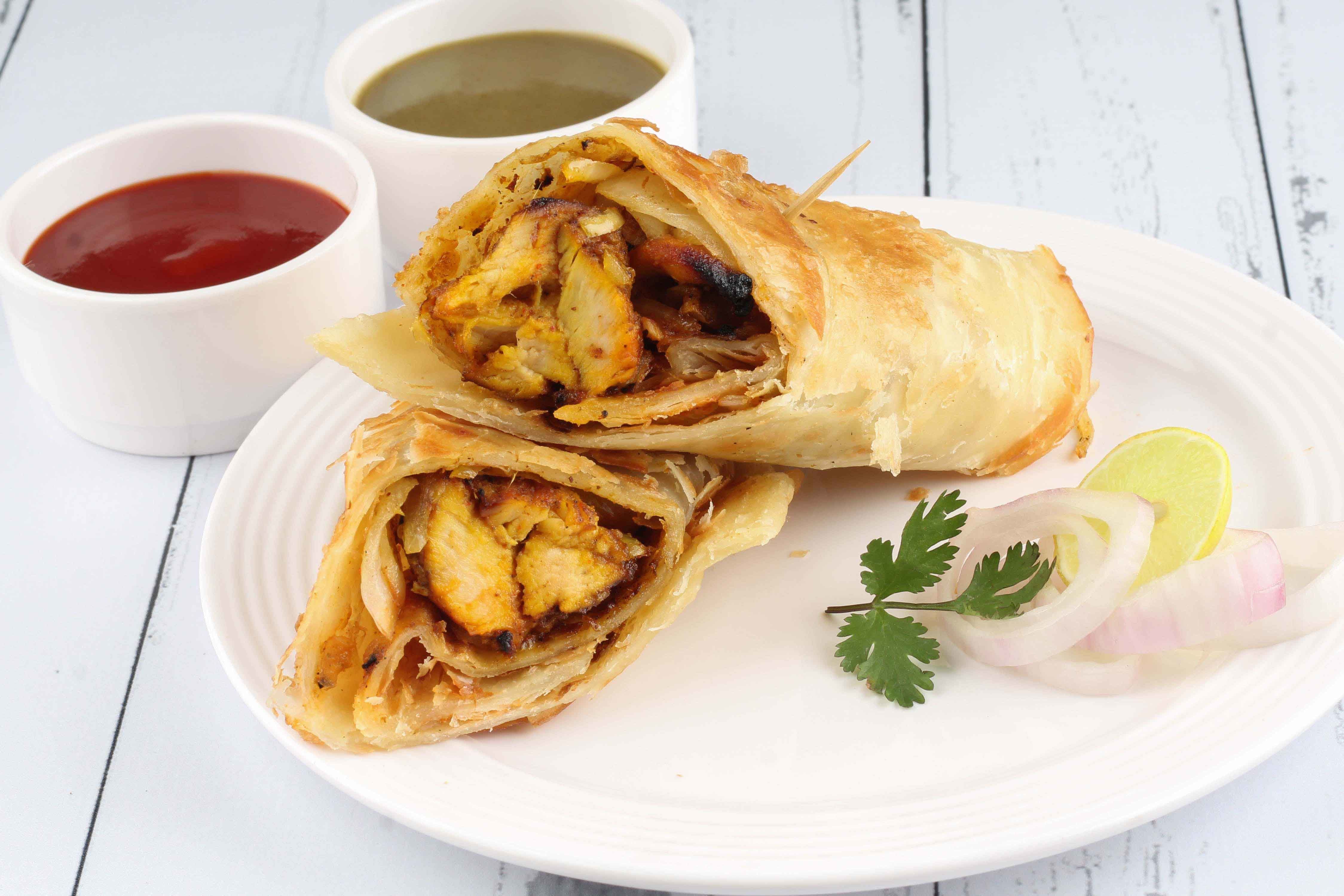 Egg Chilli Paneer Roll