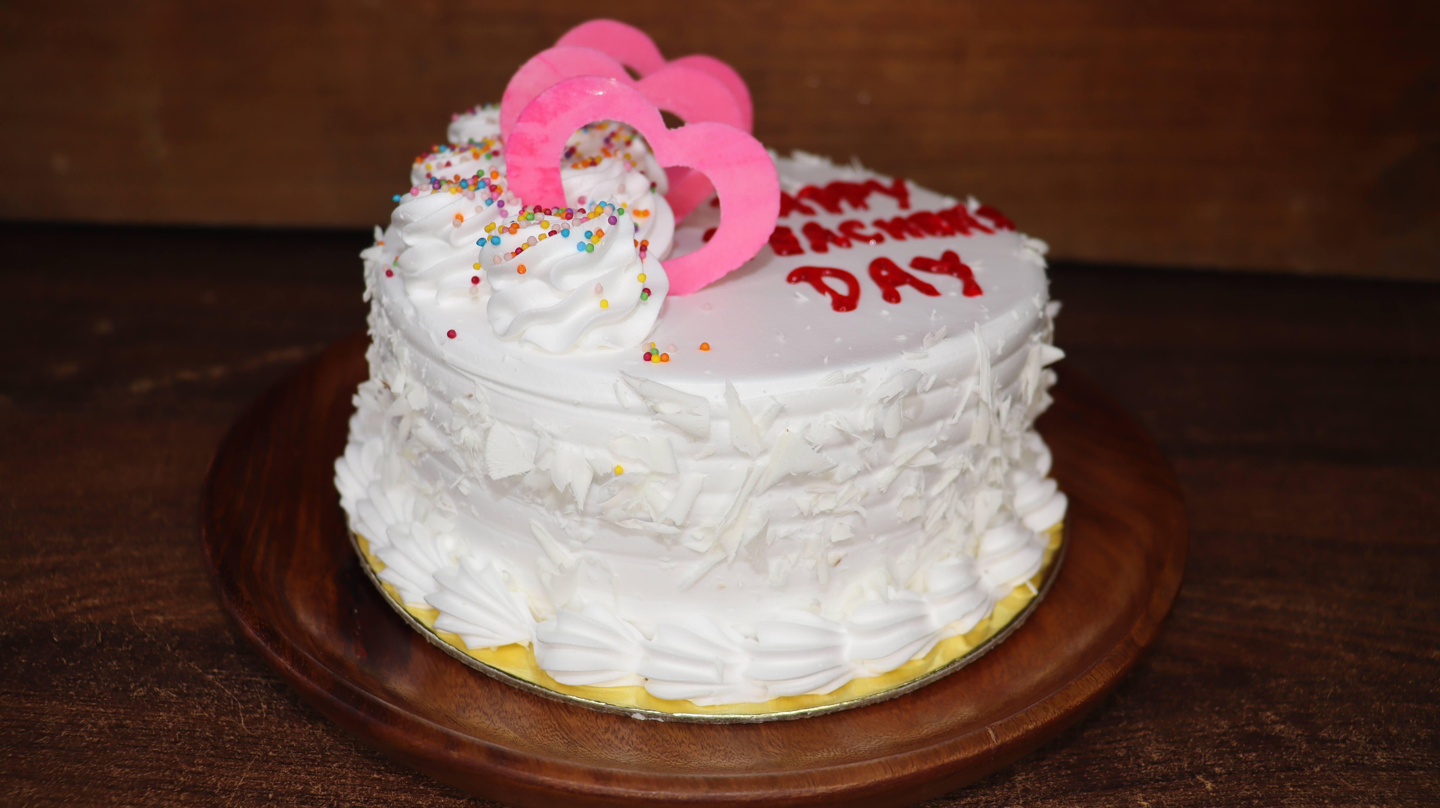 White Forest Cake [1 Kg]