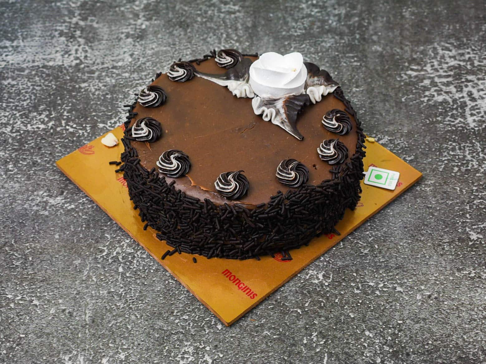 Buy Monginis The Cake Shop Fresh Cake - Devil'S Delite Online at Best Price  of Rs null - bigbasket