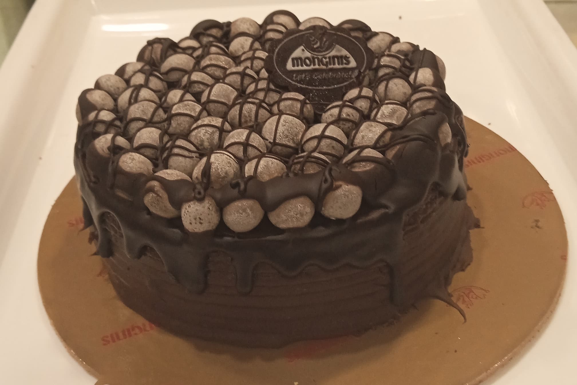 Premium Photo | Chocolicious Birthday Cake Generative AI