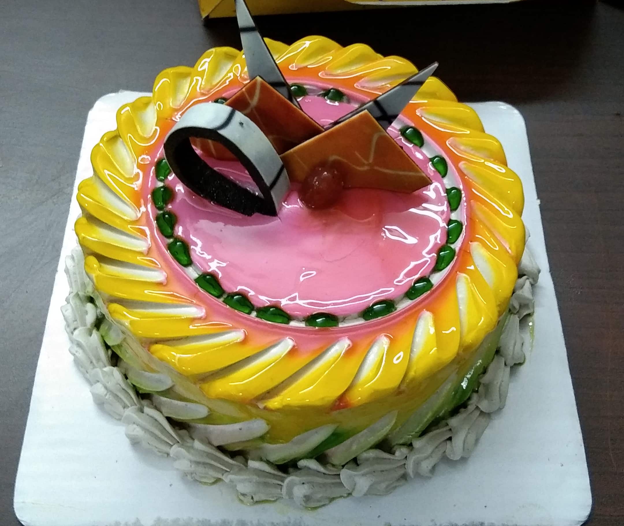 Cake Honey Buzz, Vivekanand Nagar order online - Zomato