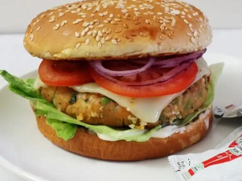 Aloo Tikki Cheese Burger