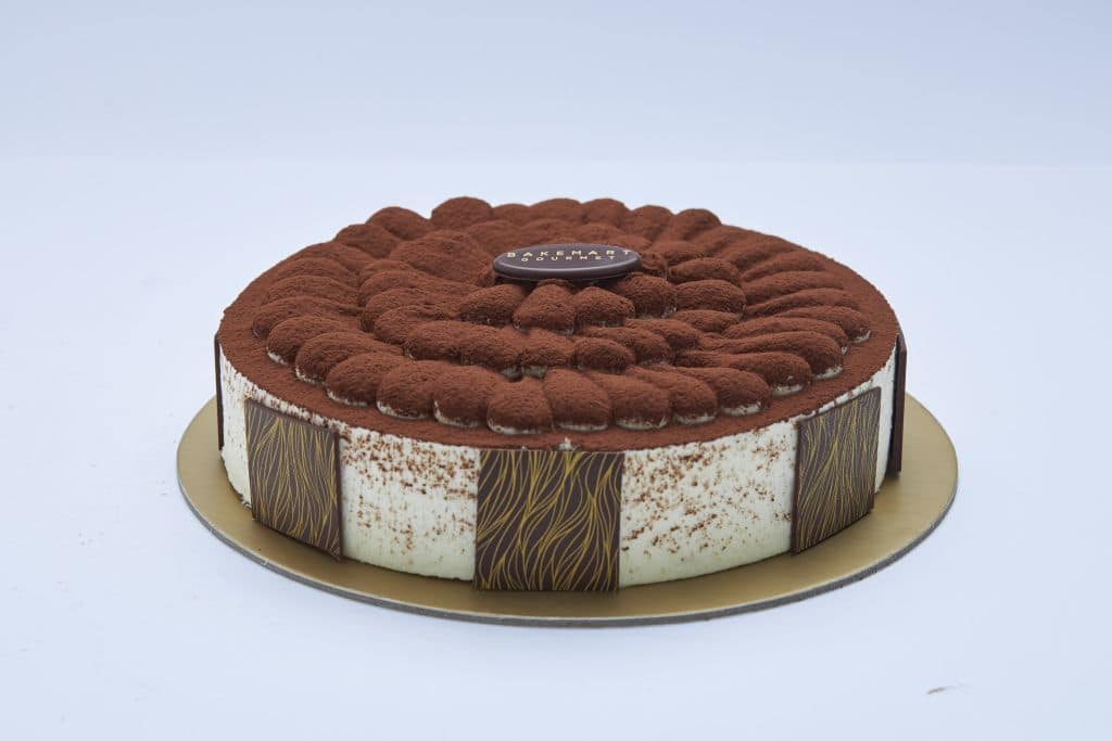 5 Layer dream Cake in Qatar! Im still looking for good ones, let me kn... |  TikTok
