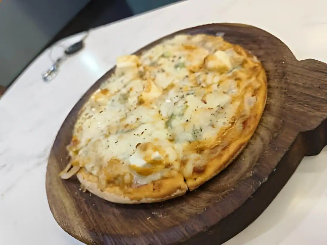 Paneer Tandoori Pizza Small