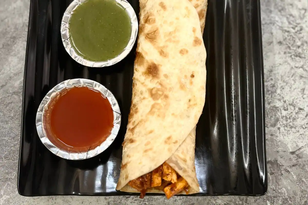 Lemon Paneer Roll