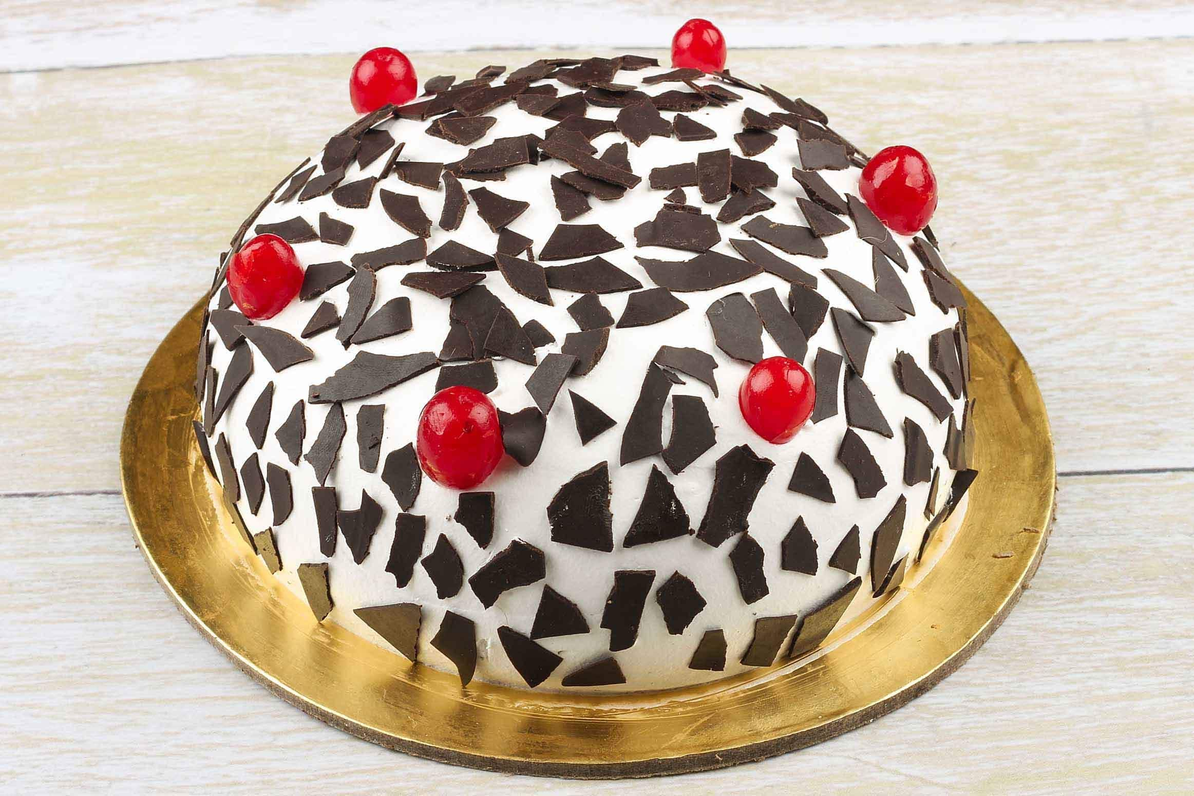 Order Online Fresh Cream Car Cake from IndianGiftsAdda.com