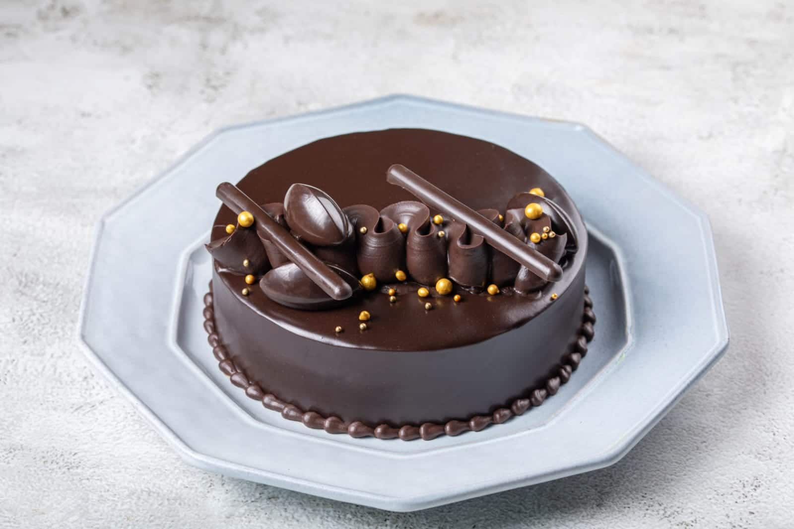 Chocolate crackle ice-cream pie – no copha | the hungry mum