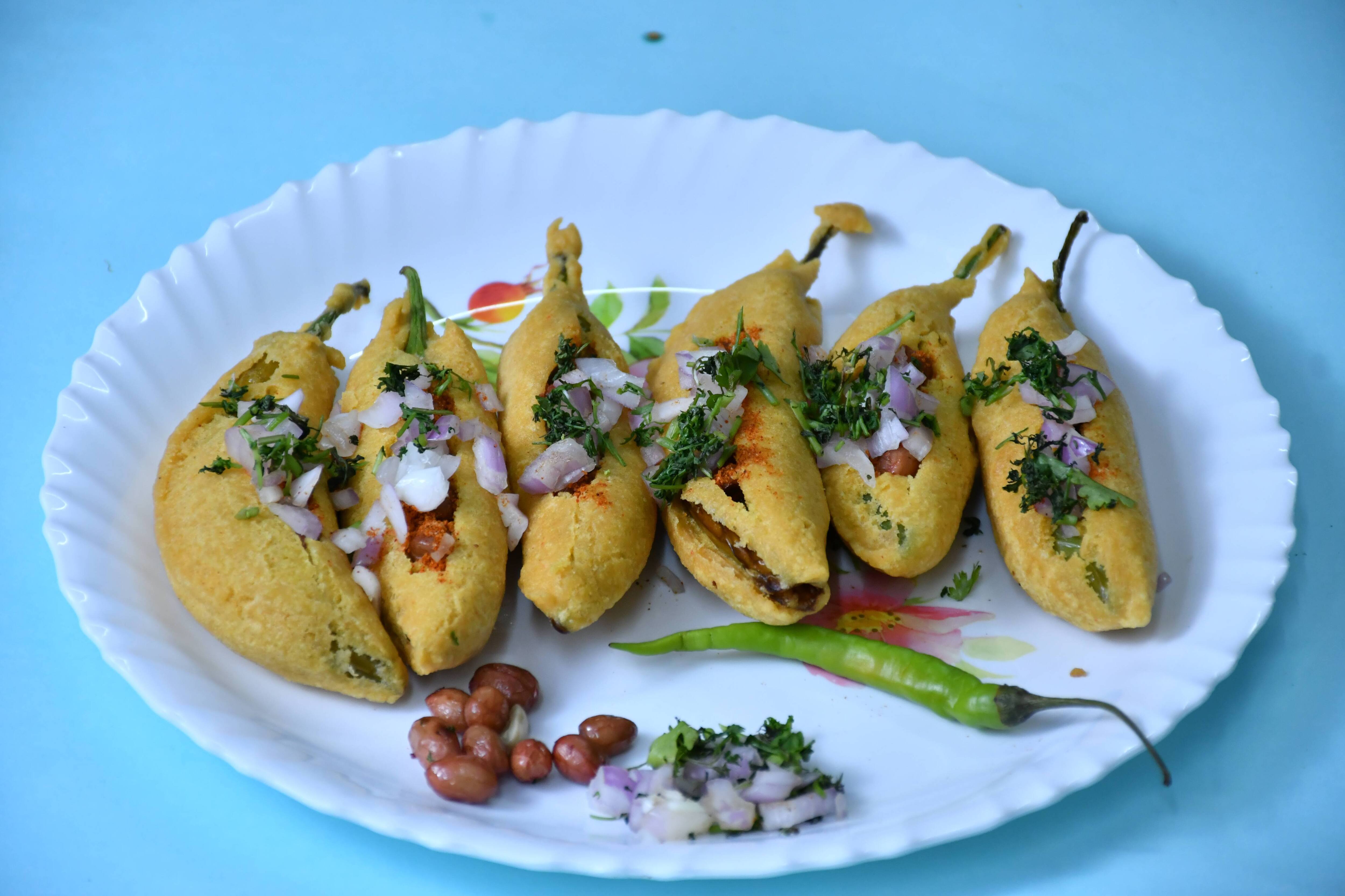 Special Mirch Bajji [8 Pieces]