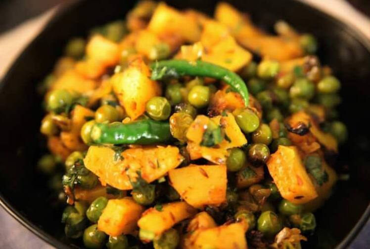 Aloo Matar Bhujiya