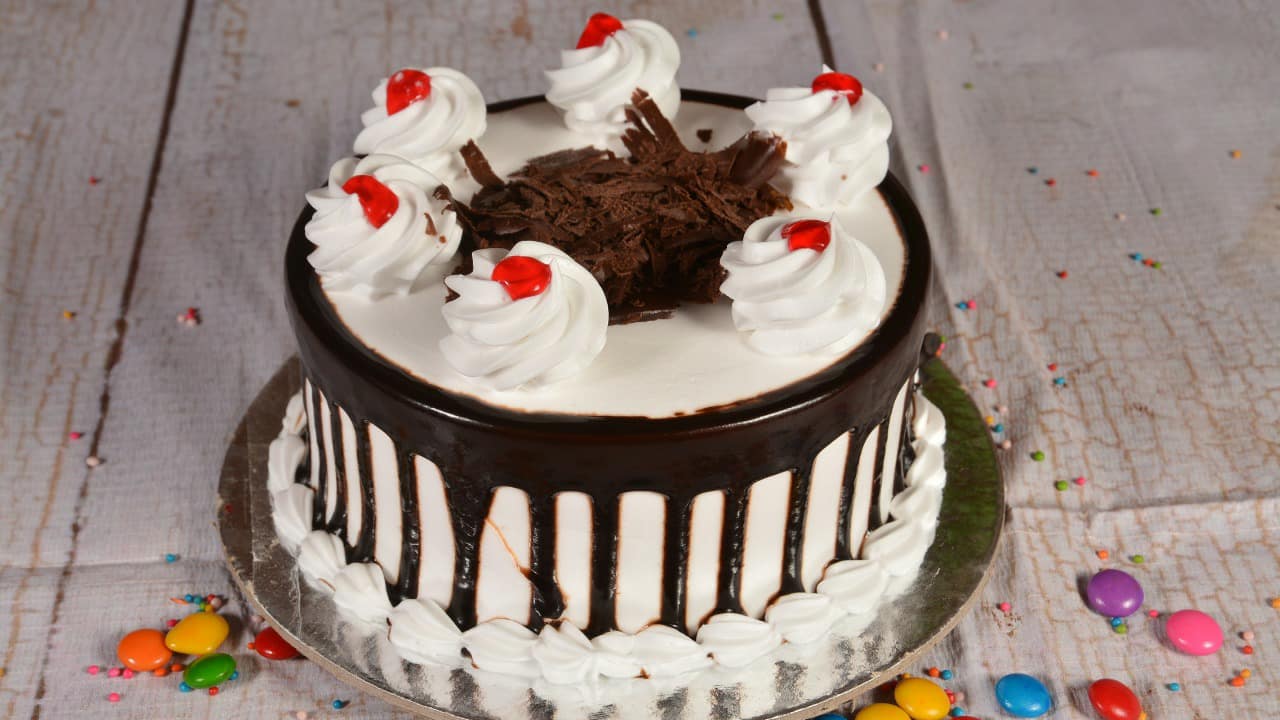 Top Cake Retailers near V3S Mall-Laxmi Nagar - Best Cake Dealers Delhi -  Justdial