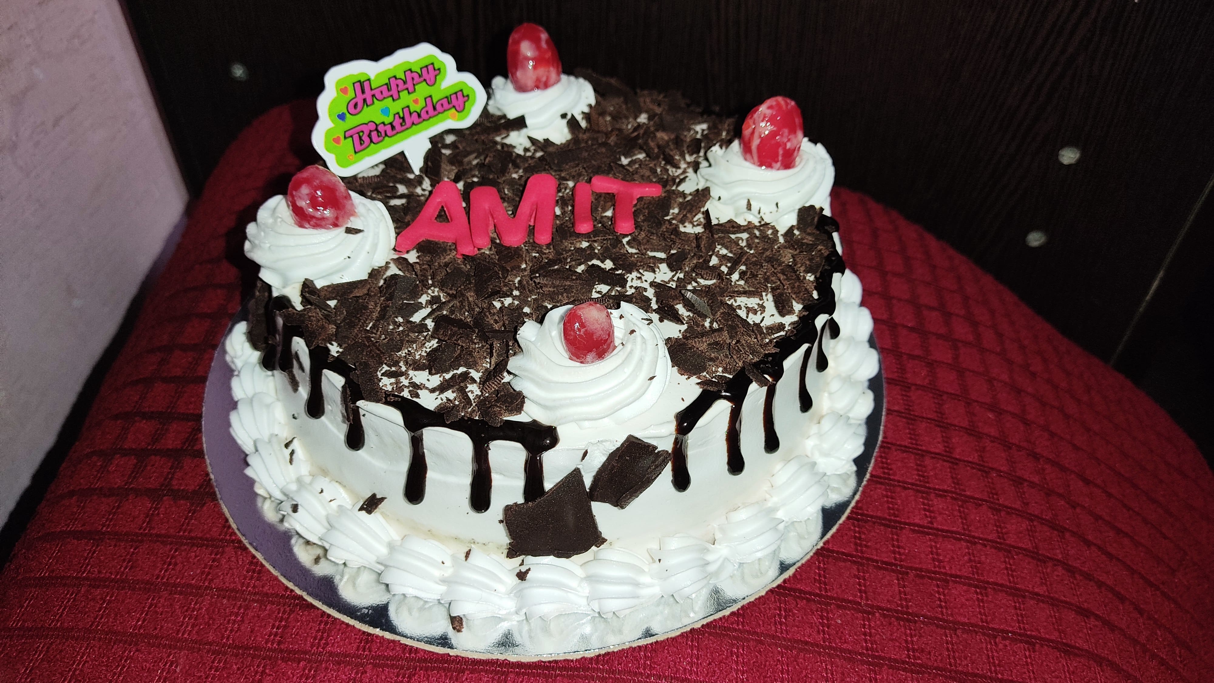 Details 134+ birthday cake for amit best in.eteachers