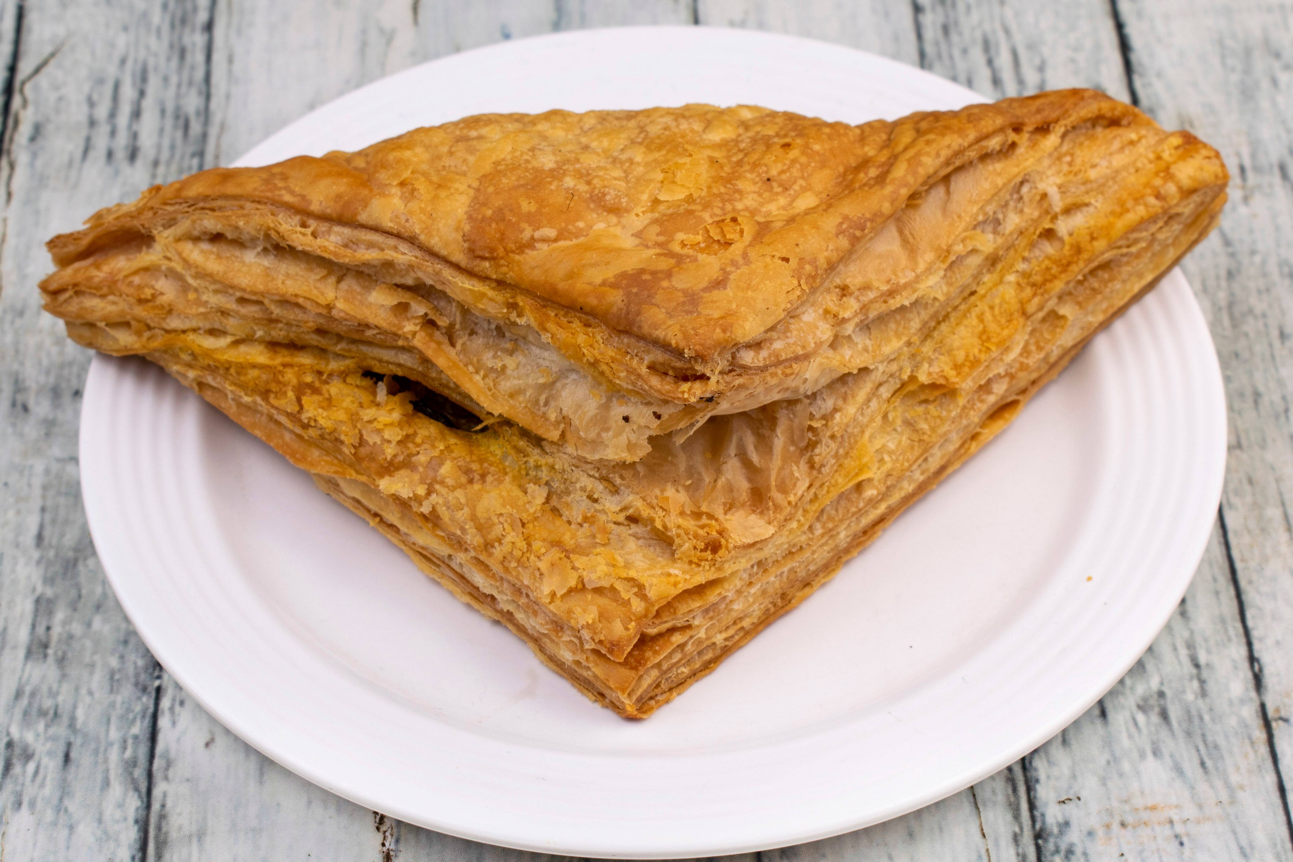 Share 141+ cakes and bakes maninagar latest kidsdream.edu.vn