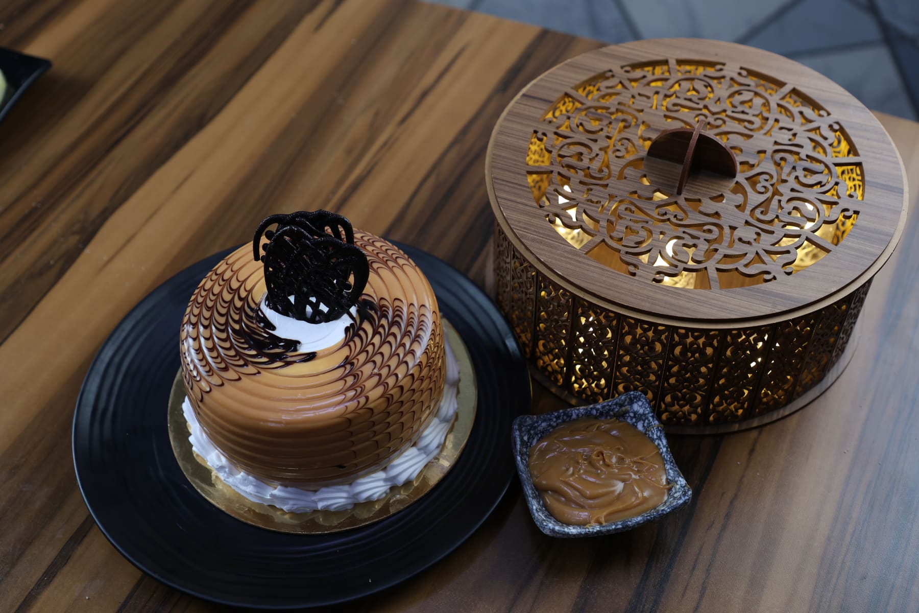 Home made cake design ideas home Bekars ke liye #100cakeideas design By  @KamleshKitchen - YouTube