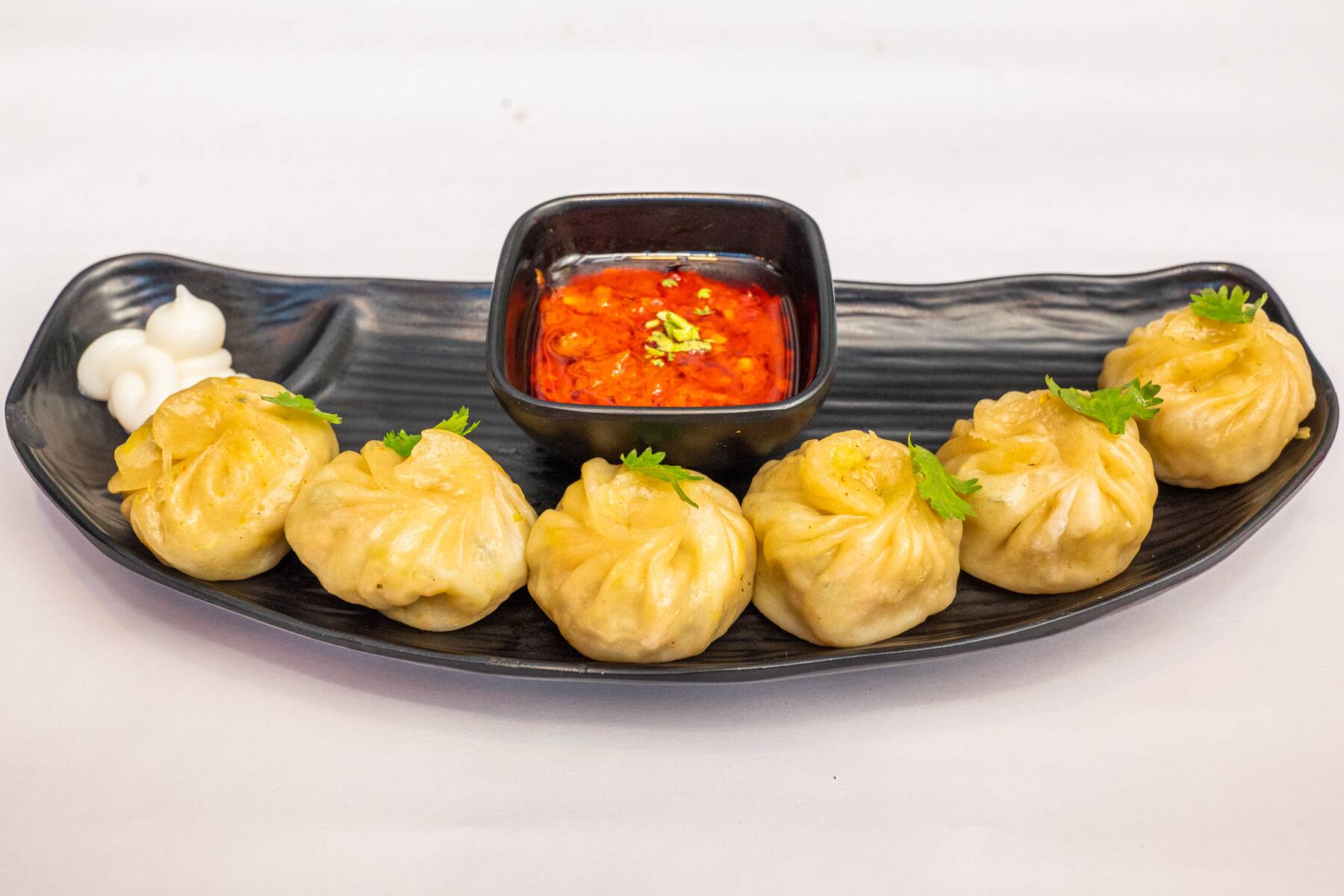 Veg Steamed Momos [8 Pieces]