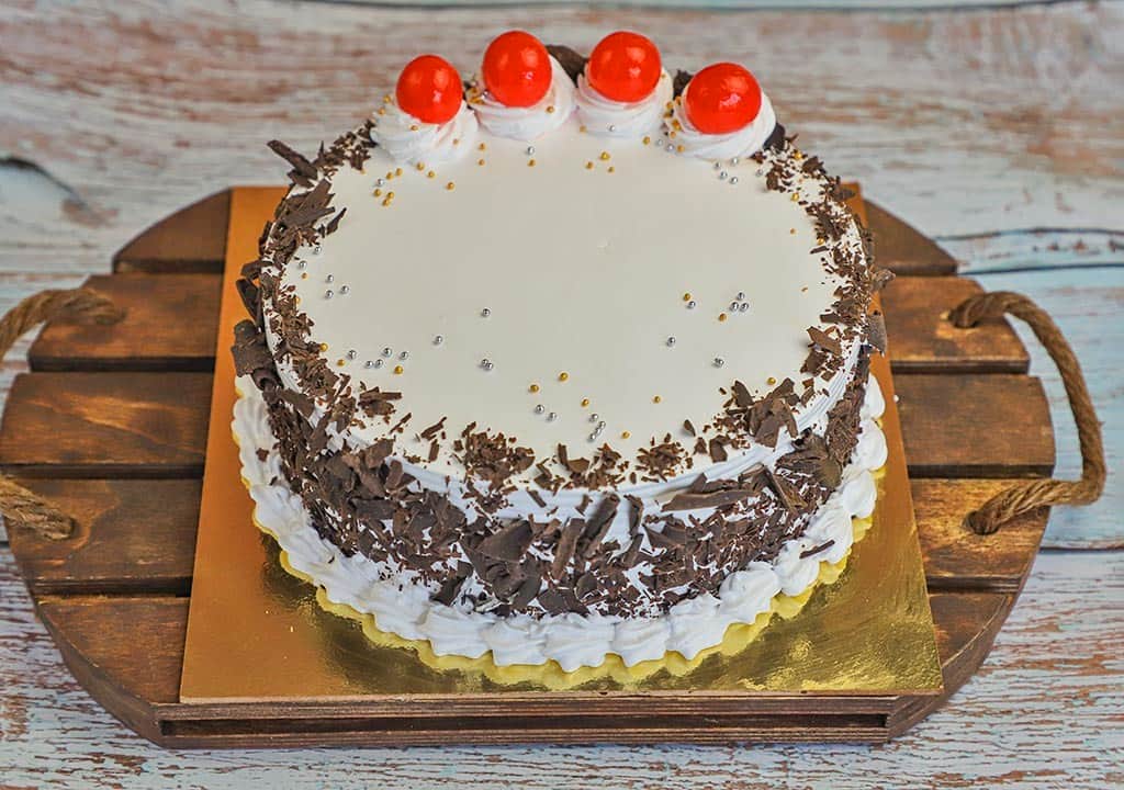Dig in These Amazing Christmas Cakes in Pune This Season