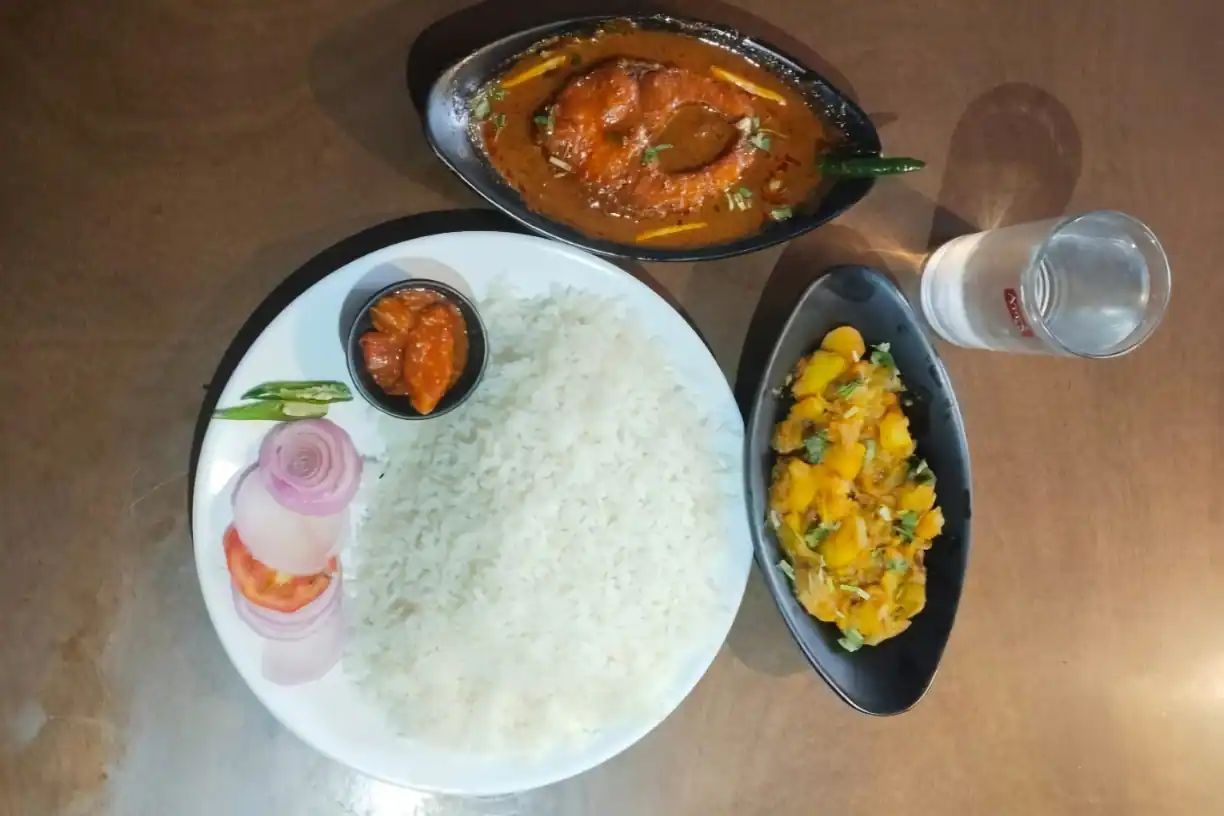 Ek Minute The Cafe Of Joy