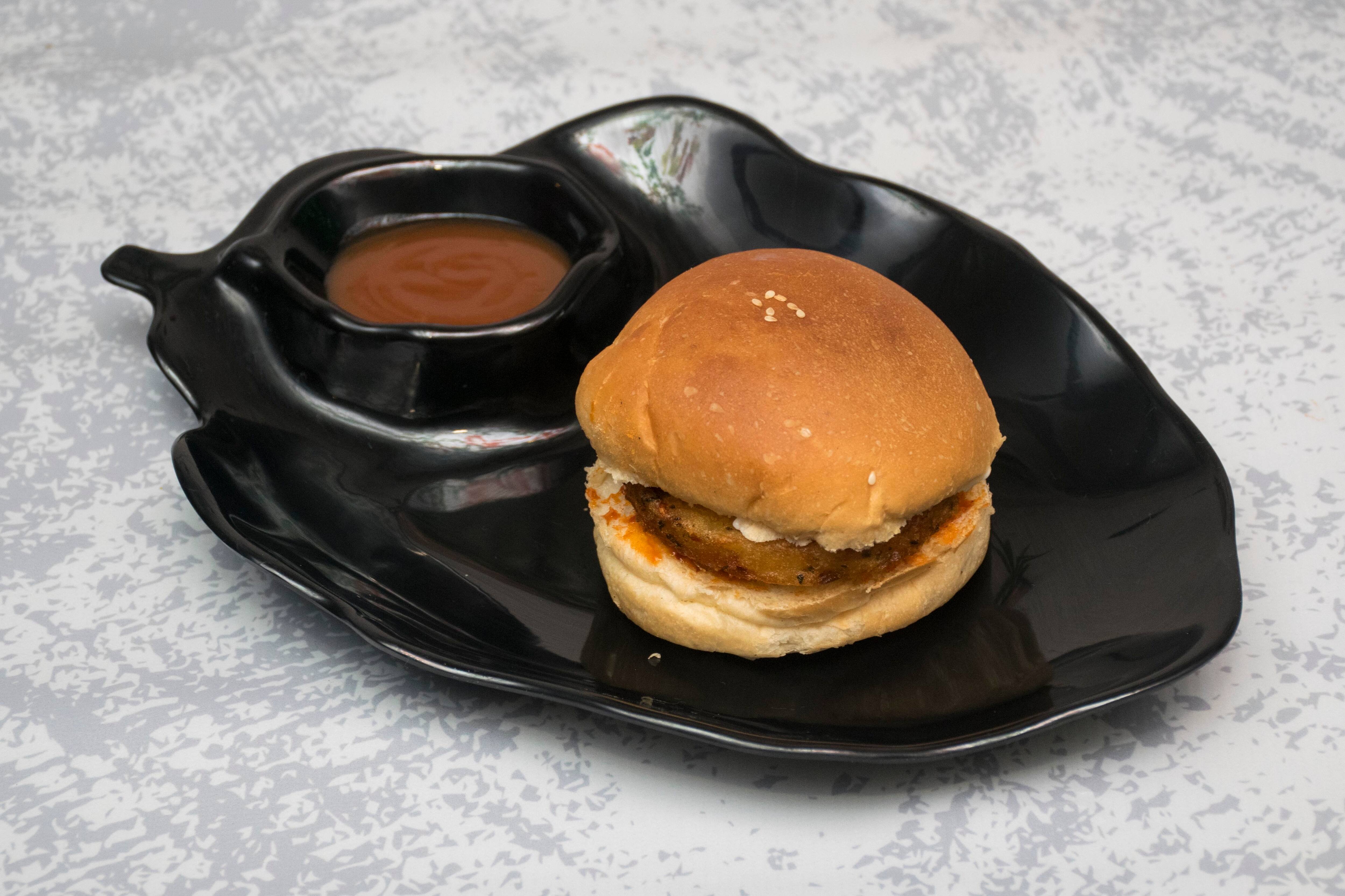 Aloo Tikki Burger