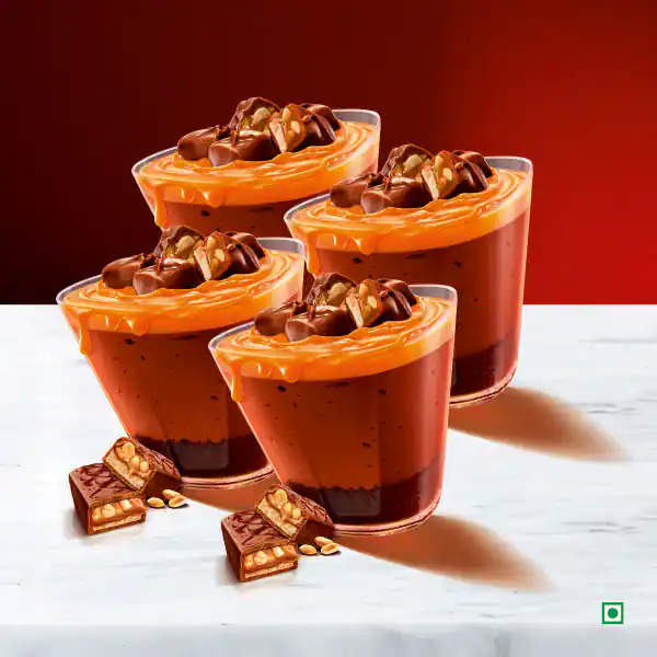 Snickers Choco Mousse Cake Festive Hamper (4 Pcs