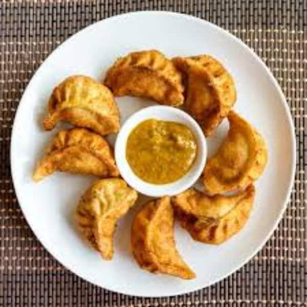 Chicken Fried Momos [10 Pieces]+Chicken Fried Rice