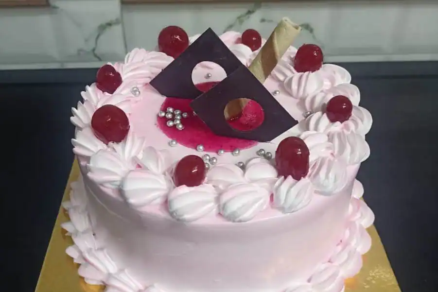 Strawberry Cake [500 Grams]