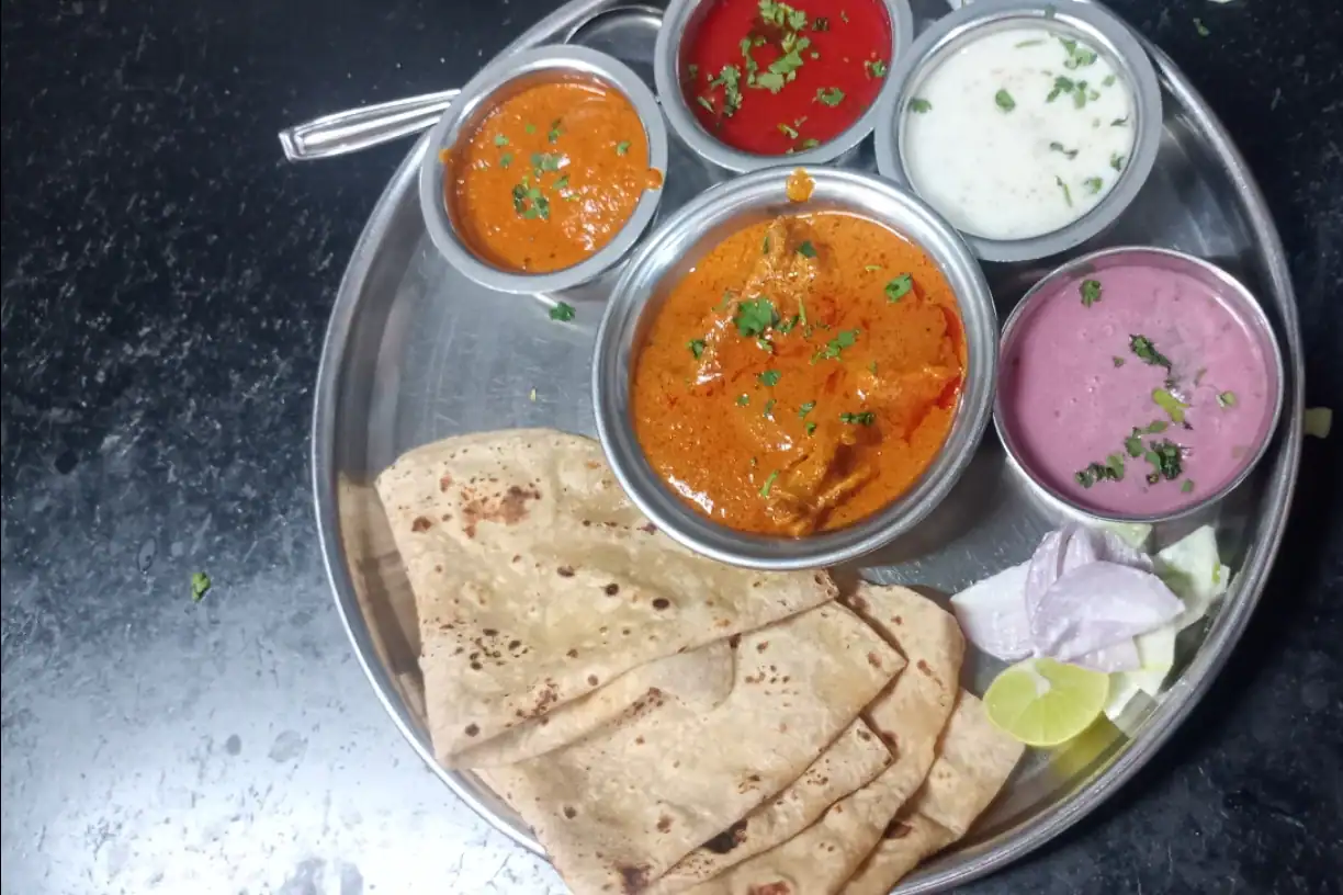 Mutton Kolhapuri Masala Thali