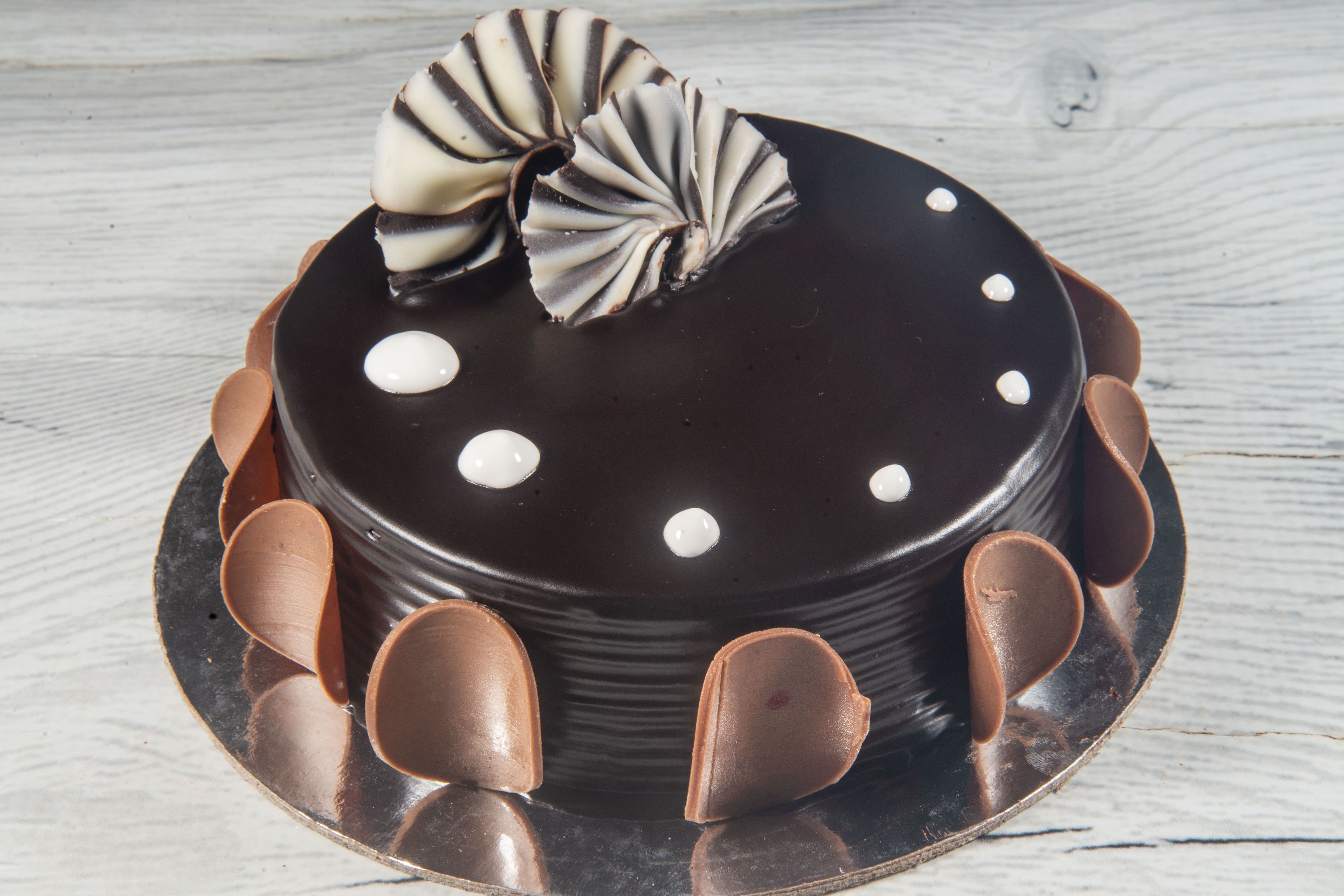 Order Butter Scotch Cakes Online | Send/Buy Online for Home Delivery |  CakeWay.in