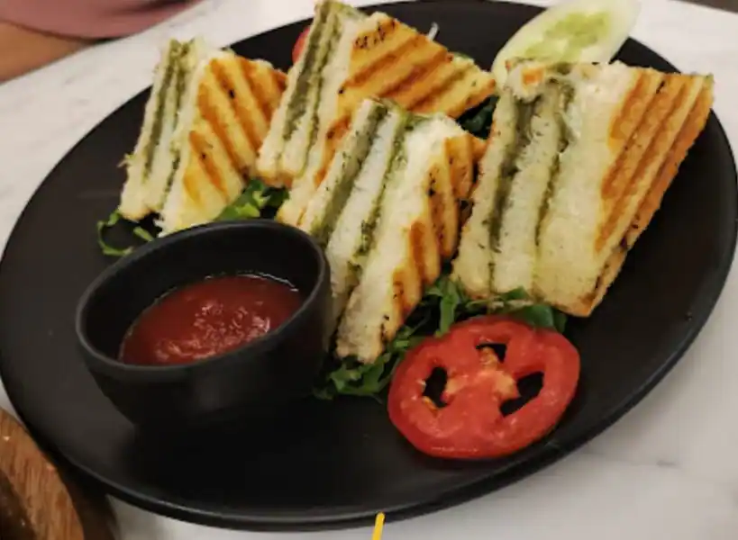 Bombay Masala Grilled Sandwich