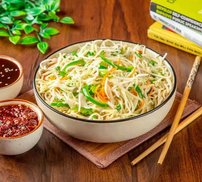 Veg Hakka Noodles